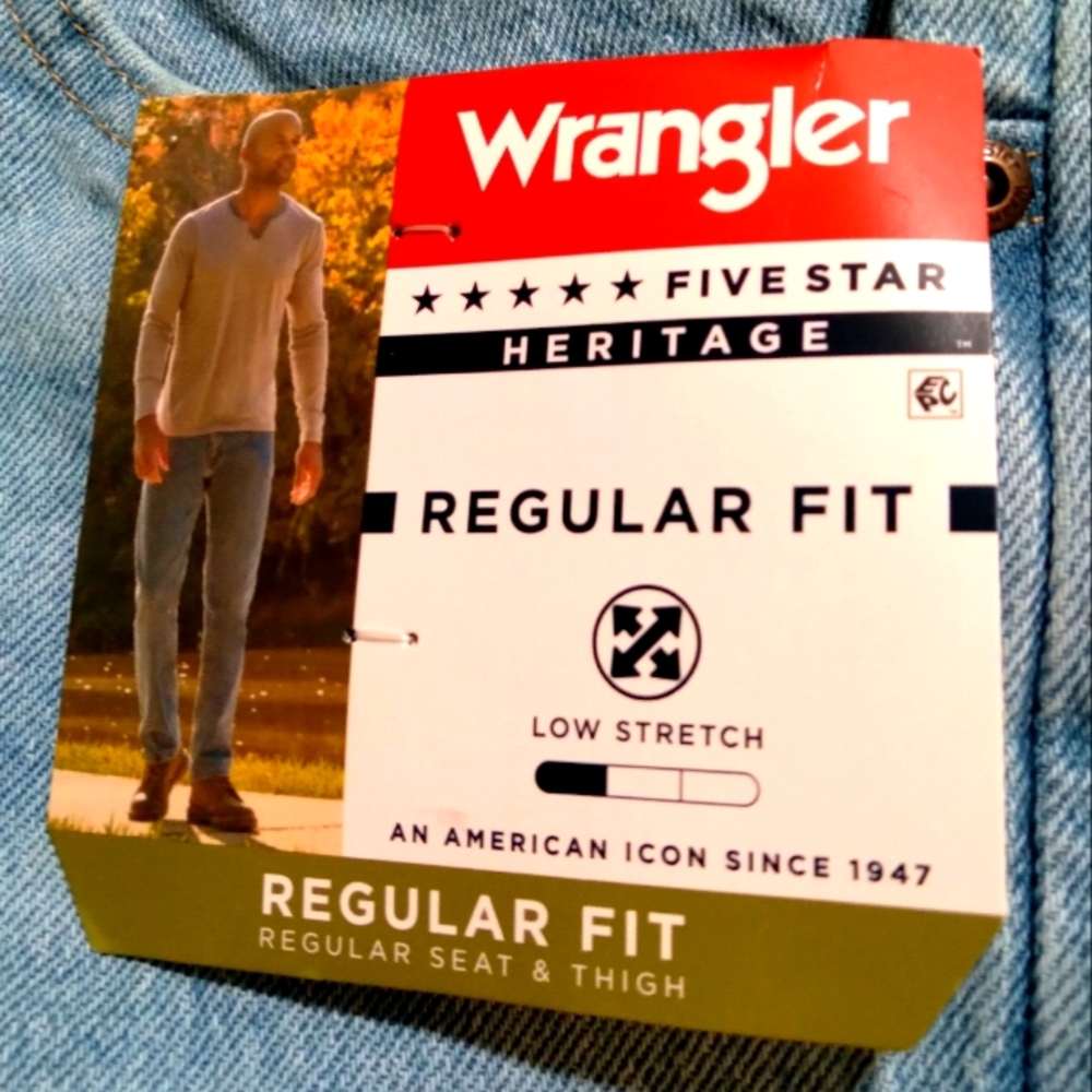 Wrangler Men's Classic Blue Straight Jeans